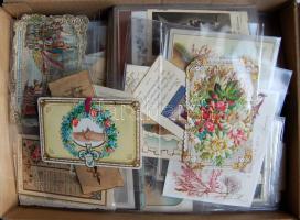 Szentképek, kisméretű üdvözlőkártyák stb gyűjteménye, legalább 300-400 db, szép tiszta anyag / 300-400 religious cards and small size greeting cards, nice material