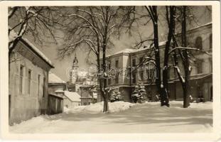 Körmöcbánya, Kremnitz, Kremnica; Státne gymnázium / Állami gimnázium télen / grammar school in winter (EK)