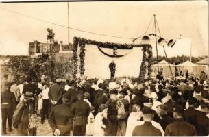 1929 Szentendre, Emlékül a szentendrei gyakorlatzáró ünnepélyről. Temler Elemér photo (vágott / cut)