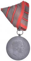 1918. Sebesültek Érme cink kitüntetés kettő sebesülés után járó mellszalaggal. Szign.: R. Placht T:2 Hungary 1918. Wound Medal zinc decoration with ribbon after two wounds. Sign.: R. Placht C:XF NMK 328.
