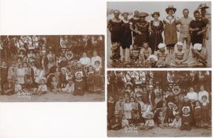 1909 Grado - 20 original photos of a family holiday, bathing people on the beach / 20 db eredeti fot...