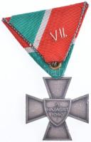 1940. "Nemzetvédelmi Kereszt / A Hazáért" hadifém kitüntetés mellszalaggal T:2 Hungary 194...