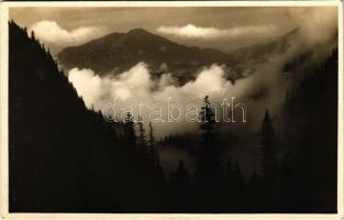 Bucsecs-hegység, Butschetsch, Muntii Bucegi; Neguri in Valea Malaestilor cu Schuler / Nebeltreiben, Malajeschter Kessel mit Schuler. S.K.V. Sektion Hermannstadt. Foto orig. J. Fischer (Sibiu)