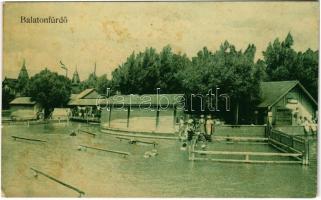 Keszthely, Balatonfürdő, strand fürdőházakkal. Mérei Ignác 521. 1907. (fl)
