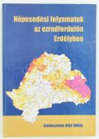 Kiss Tamás (szerk.): Népesedési folyamatok az ezredfordulón Erdélyben. Kolozsvár, 2004, Kriterion. Kiadói kartonált kötés, jó állapotban.