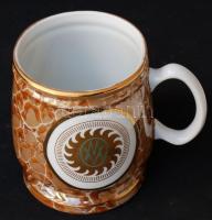 Díszes hollóházi porcelán söröskorsó Csepel művek reklámmal, sorszámmal