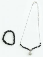 Fekete kristály gyöngyös nyaklánc, gömb medállal + karkötő