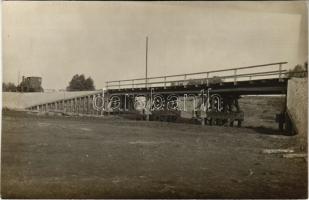 Fából készült vasúti híd mozdonnyal / WWI Austro-Hungarian K.u.K. military, field railway bridge with train. photo