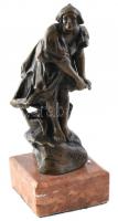 Damkó József (1872-955): Mosónő a vág partján. Öntött, patinázott, bronz, kopott, jelzett, márvány talpon. m:25,5cm