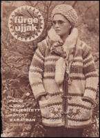 Pécsi Ildikó, Kovács Zsuzs, Róna Viktor aláírásai a fűrge újak címlapjain