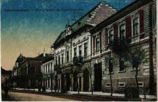 1917 Sátoraljaújhely, Wekerle tér és Kazinczy utca, gyógyszertár. Vasúti levelezőlapárusítás 394. (EK)