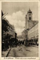 Székesfehérvár, Nádor utca a zirci templommal
