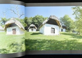 D. Varga Tamás, Szélesi Sándor: Hungary 360°. Panoráma körkép. A panoramic round trip. Bp., 2005, 36...