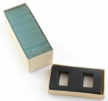 Diafilmes kellékek, üvegek bontatlanul, keretek, papírok, stb