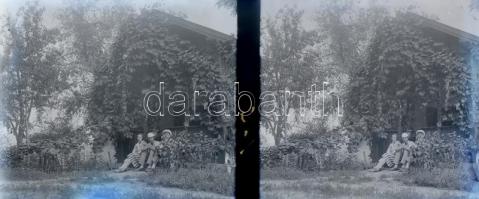 cca 1934 Sztereo üvegnegatívok: vegyesen vidéki települések, emberek, épületek, enteriőr 25 db Benne...
