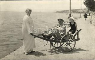 1912 Mali Losinj, Lussinpiccolo; Cigale / nyaralás / summer holiday. photo