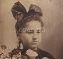 5 db kabinetfotó Róth Béla szarvasi műterméből, keretezett is