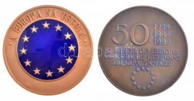 Asszonyi Tamás (1942-) 1999. Európa Tanács 50 (1949-1999) / A miniszteri Bizottság 104. ülése kétoldalas bronz emlékérem (60mm) + 1998. A Europa na Escola / Conselho da Europa (Európa Tanács) részben zománcozott bronz emlékérem (60mm) T:1-