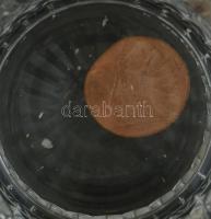 Villeroy & Boch kristály whiskys pohár, aljában egy ki nem szedhető érmével, eredeti dobozában