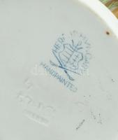 Herendi madárkák virágon. Kézzel festett, jelzett, minimális lepattanással m: 7 cm