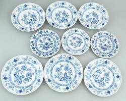 Tirschenreut 3+3+3 db hagyma mintás tányér. Máz alatti kék festéssel, jelzett, hibátlan d: 19-25 cm