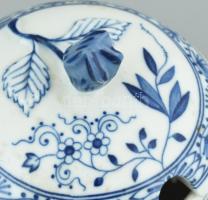 Hutschenreuter hagyma mintás mustáros edényke . Máz alatti kék festéssel, jelzett, hibátlan d: 12 cm