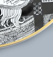 Hollóházi Szász Endre által tervezett dekorral díszített porcelán tányér. Matricás, jelzett, minimál...