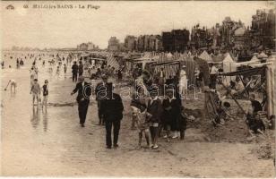 Dunkerque, Malo-les-Bains, La Plage / beach, bathers