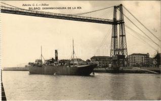 Bilbao, Desembocadura de la Ría / steamship