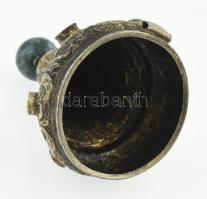 Ezüst(Ag) kupak, hiányos kő díszítéssel, jelzés nélkül, bruttó: 6,1 g