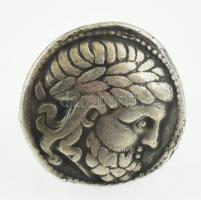 Ezüst(Ag) gyűrű görög pénzből, jelzés nélkül, bruttó: 15,7 g