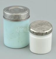 2db gyógyszeres tégely, porcelán és üveg, fém fedővel, m:4 és 5,5cm