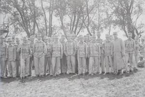 I. világháborús katonai felvételek (katonák gyakorlaton, támadásban, őrségben, vasútállomáson, csopo...