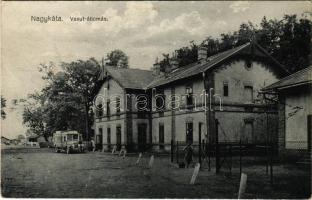 1931 Nagykáta, vasútállomás, autóbusz. Káló János kiadása