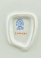 Herendi Viktória mintás levél formájú kínáló tál. Kézzel festett, jelzett, kopásnyomokkal 21x17 cm