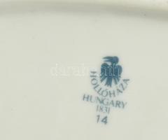 Hollóházi Szász Endre által tervezett tálka. Jelzett, kopott. 14x12 cm