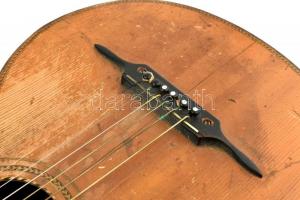 Gitár, repedt, Stowasser János hangszergyáros, császár és királyi udvar szállító, az "Első magy...