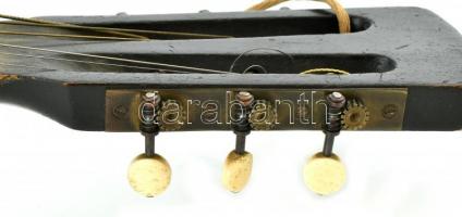 Gitár, repedt, Stowasser János hangszergyáros, császár és királyi udvar szállító, az "Első magy...