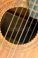 Gitár, repedt, Stowasser János hangszergyáros, császár és királyi udvar szállító, az "Első magy...