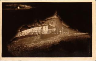 1942 Krasznahorkaváralja, Krásnohorské Podhradie; Krasznahorka vára este. Sajó-Vidék kiadása / Hrad Krásna Horka / castle at night (EK)