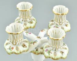 Herendi Viktória mintás négyágú gyertyatartó. Kézzel festett, jelzett, kopásnyomokkal. m: 22,5 cm