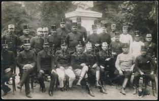 1908 Bp., katonák csoportképe, fotólap, 8,5×13,5 cm