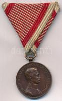 1917. Károly Bronz Vitézségi Érem bronz kitüntetés mellszalagon. Szign.: Kautsch T:1-,2  Hungary 1917. Bronze Gallantry Medal bronze decoration with ribbon. Sign.: Kautsch C:AU,XF  NMK 310.