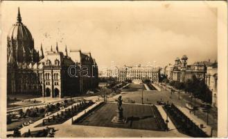Budapest V. Kossuth tér, Országház, Parlament, villamos. Művészeti Alkotások (EK)