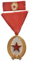 1964. A Munka Érdemrend arany fokozata, aranyozott és zománcozott Br kitüntetés mellszalagon, miniatűrrel és szalagsávval, tokban T:1-,2 miniatűr kopott
