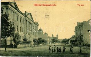 1909 Szamosújvár, Gherla; Víz utca, Főgimnázium, Kir. Járásbíróság. W.L. 1884. / street view, grammar school, district court (felületi sérülés / surface damage)