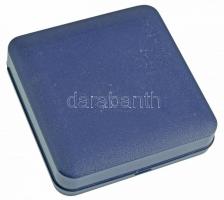 Német Szövetségi Köztársaság 1987D 1M Cu-Ni aranyozva, jelzett Ag keretben, tanúsítvánnyal, dísztokb...