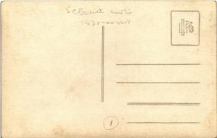 ~1930 Sebészeti műtő orvosokkal, műtét / Surgical operating room with doctors, surgery. photo