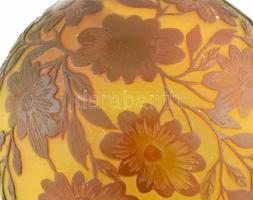 Szecessziós stílusú asztali üvegdísz, jelzett, kopásnyomokkal, d:13cm