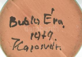 Habán jellegű mázas kerámia kancsó, 2 db. Kézzel festett, jelzett (Bubla Éva, 1979), az egyik peremé...